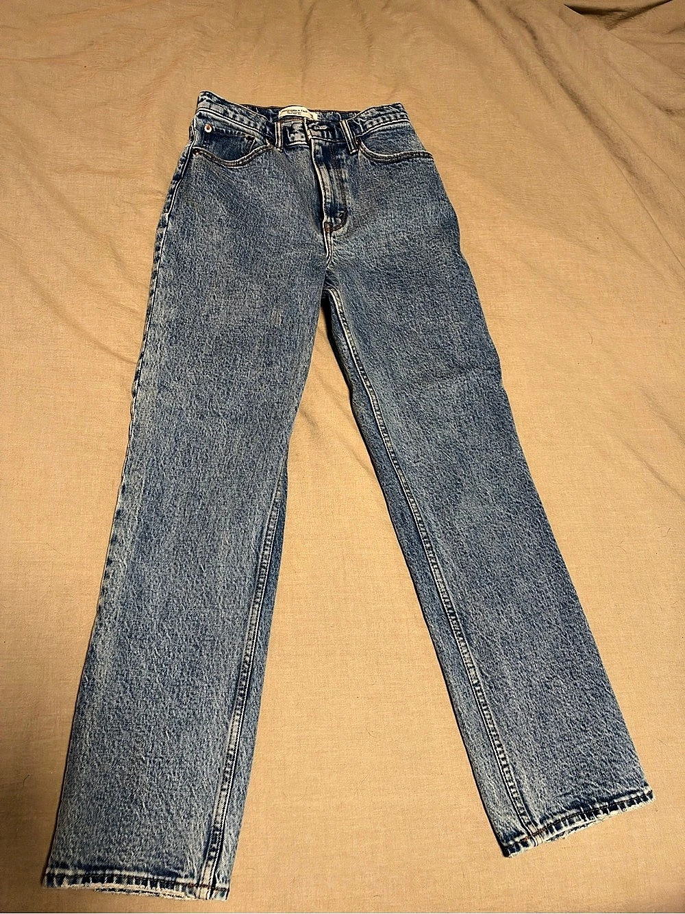 Abercrombie & Fitch Curve Love The '90s Straight Ultra High Rise Jeans Waist 26S